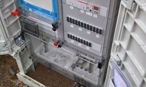 Die Kontrolle der neu errichteten Kabel- bzw. Schaltschränke obliegt der Bauüberwachung 50Hz